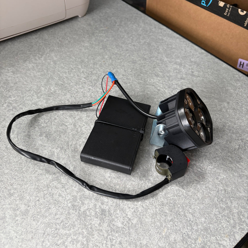 PX- Ultra Bee Baja Squadron Light (AA)￼￼