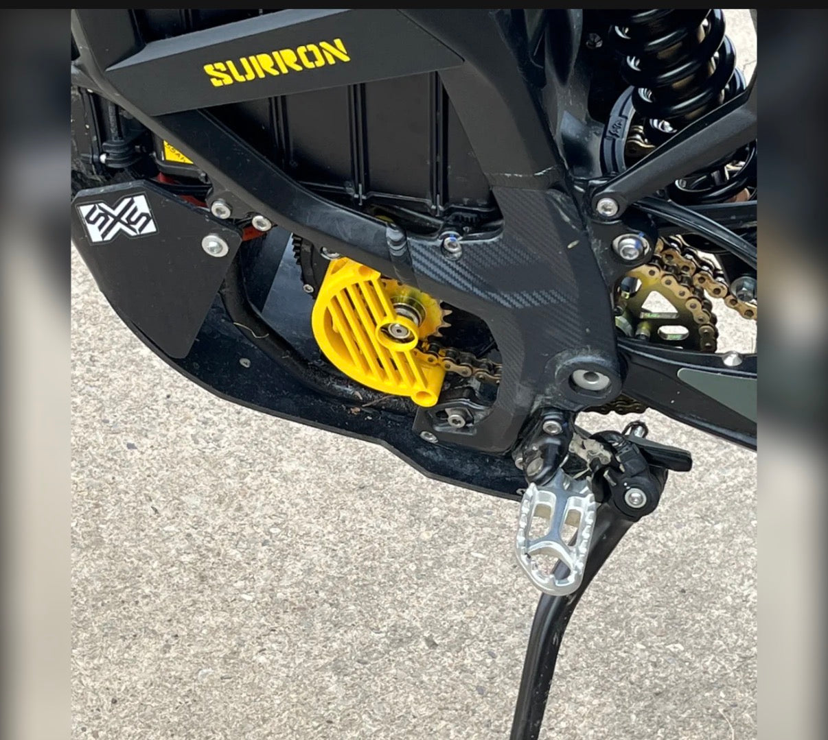 Surron Ultra Bee motorcover