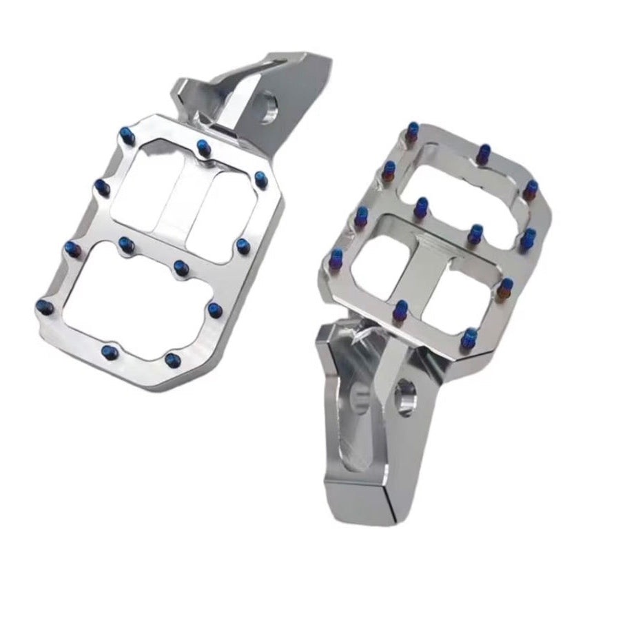 Titanium Wide Foot Pegs ￼