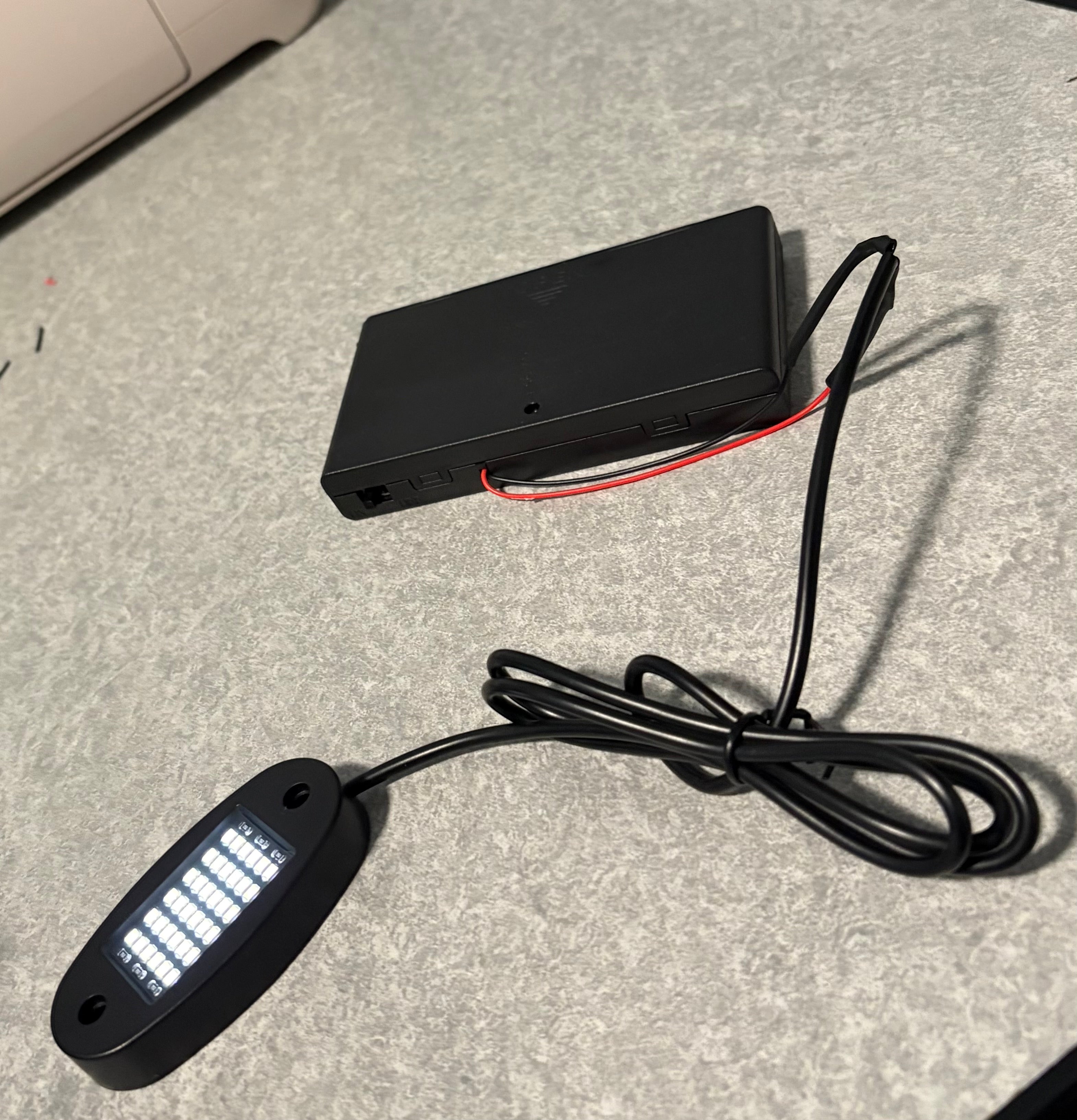 V4 Battery Powered Rock Light