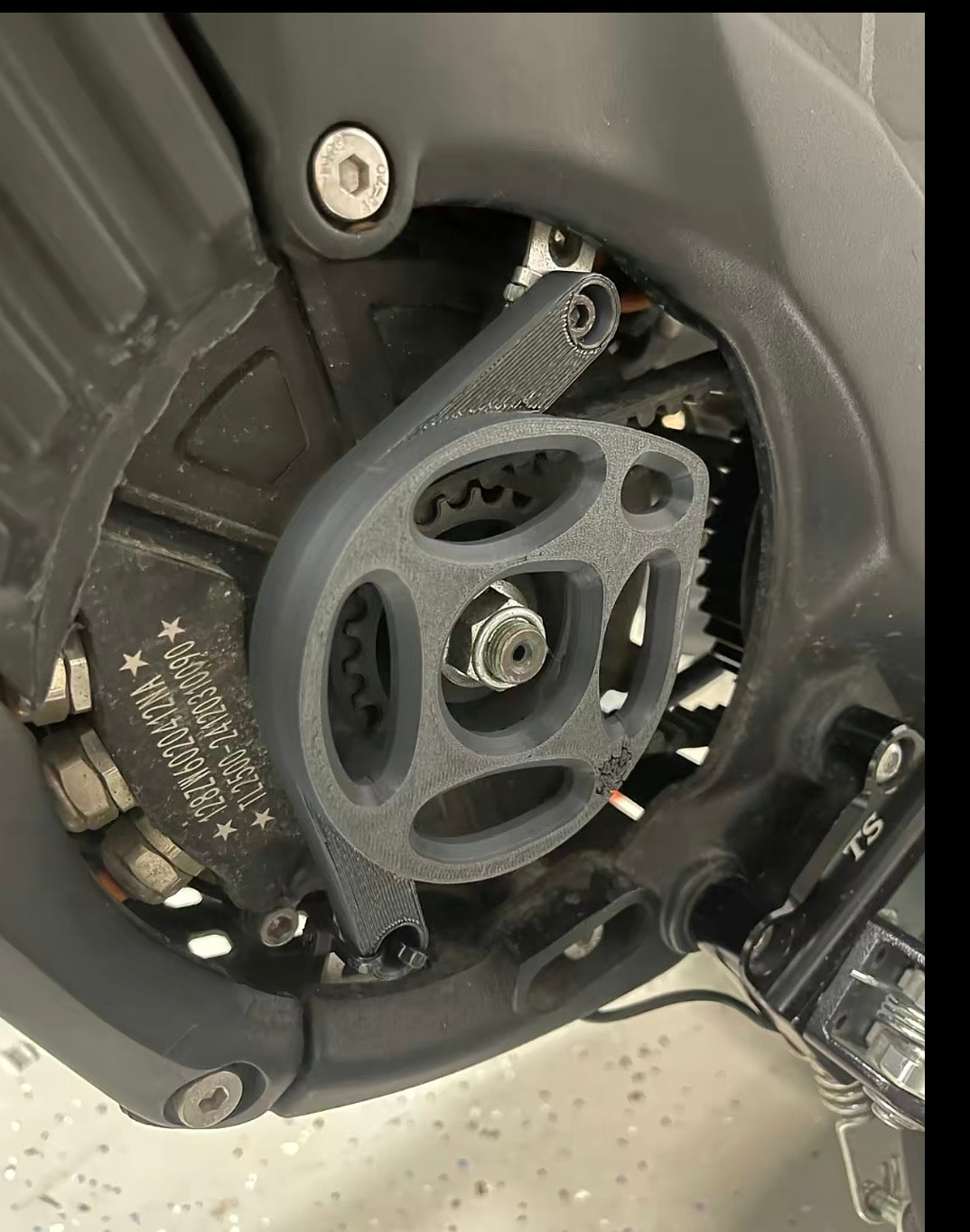 Talaria XXX motorcover