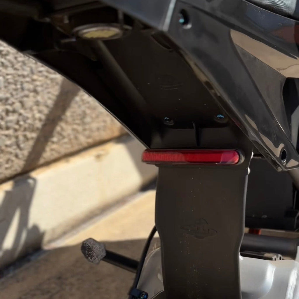 Plug & Play Emoto Taillight