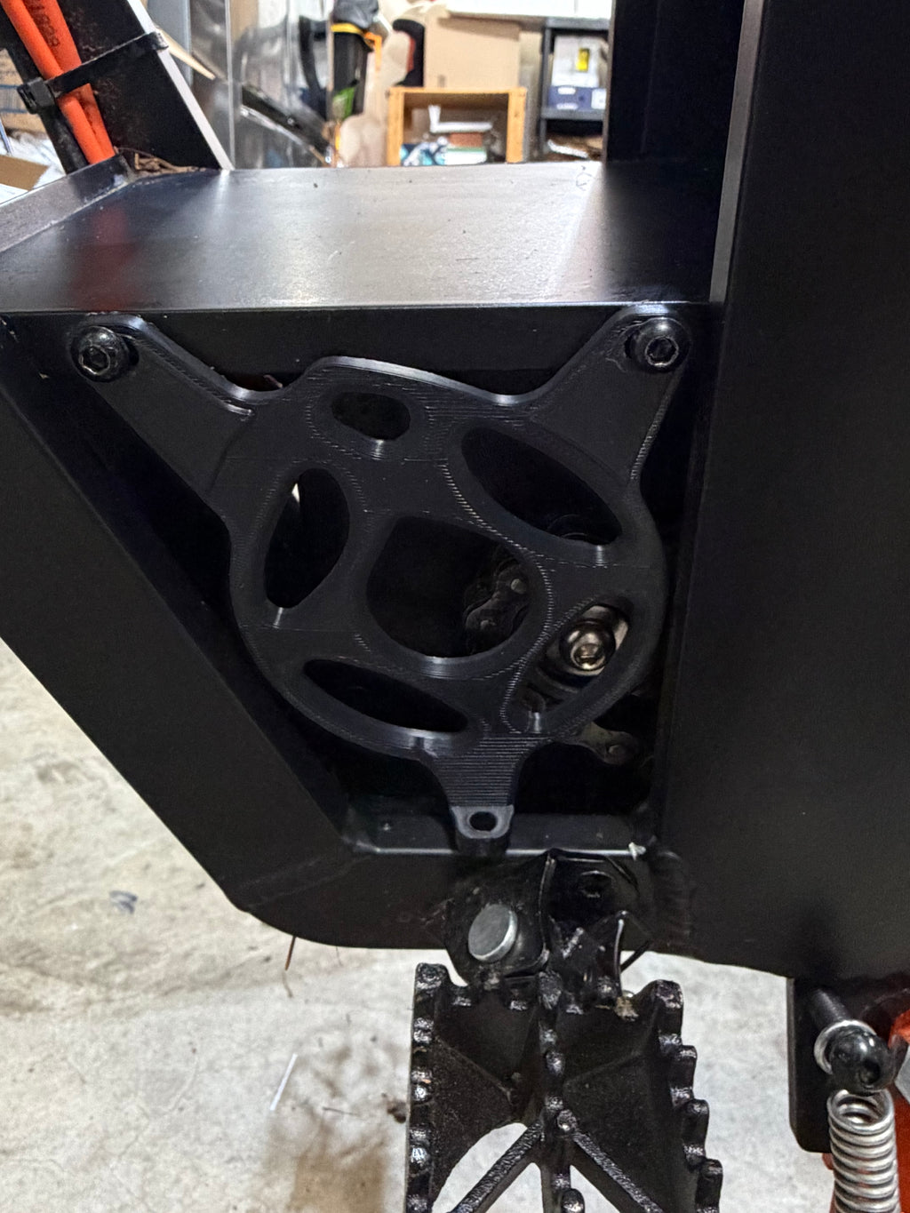 Tuttio Soleil 01 Plastic Prickly Motor Cover